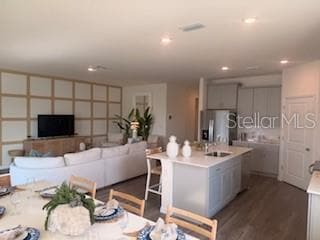 Building Photo - 318 Bracer Wy