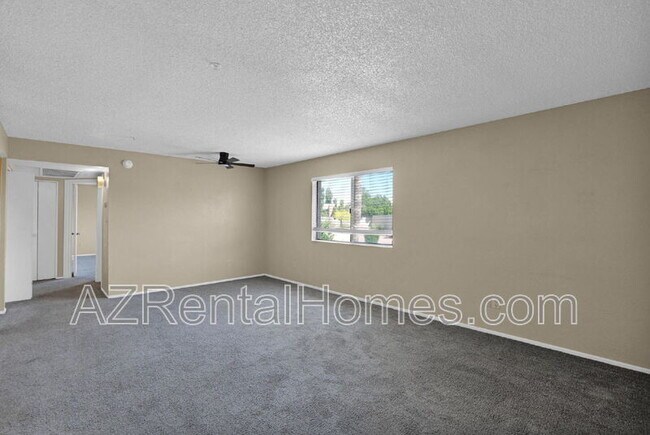 Building Photo - 8155 E Roosevelt St