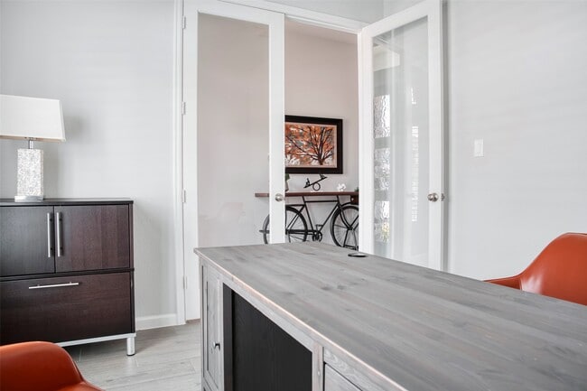 Building Photo - 30142 Gold Finch Pl