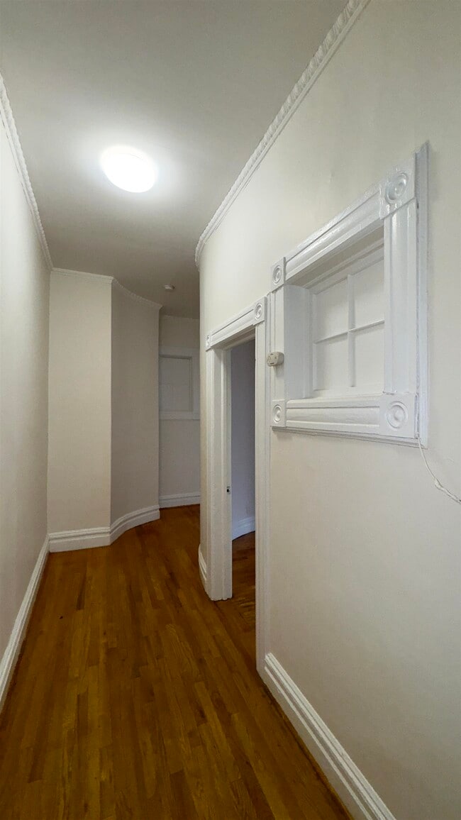 Building Photo - 99 Lembeck Ave