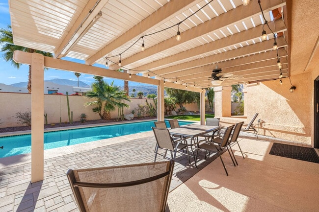 Building Photo - 53720 Avenida Carranza