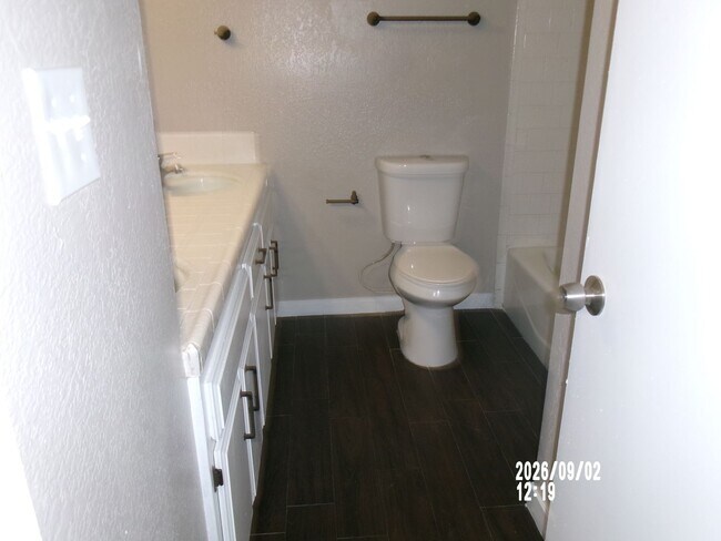 Building Photo - 6811 Klamath Way