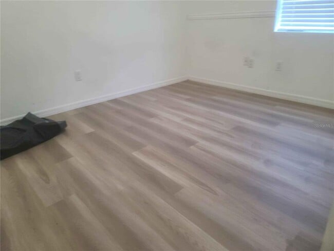 Building Photo - 833 Disston Ave