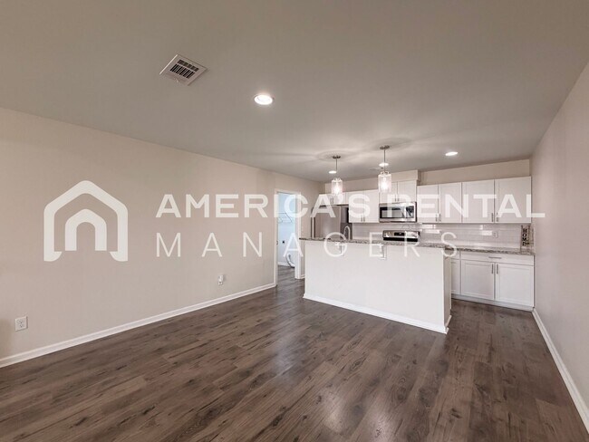 Building Photo - 6221 Burbank Crossing Loop