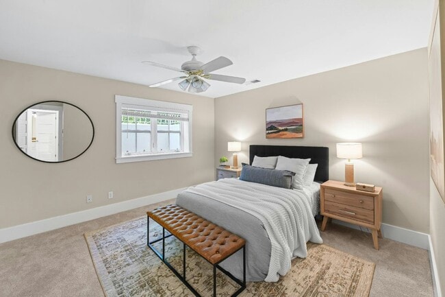 Building Photo - 449 J St