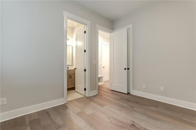 Building Photo - 1007 Fendley St