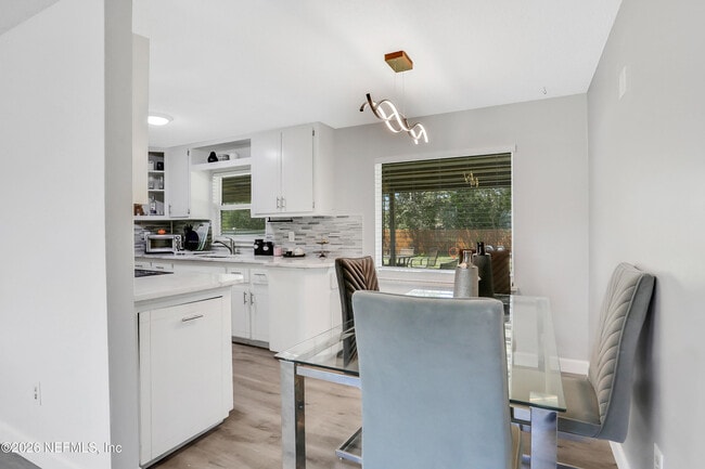 Building Photo - 7598 Pheasant Path Dr