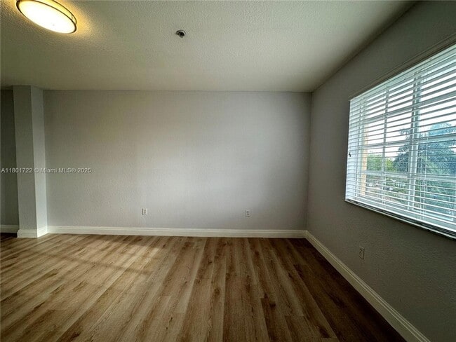 Building Photo - 17425 NW 75th Pl