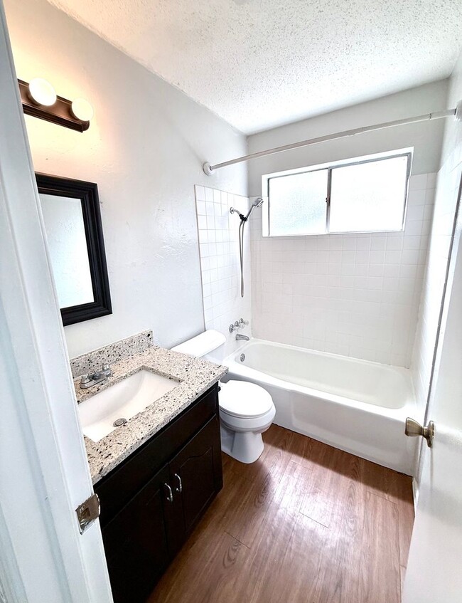Building Photo - Great 3BD 1.5BA Home in Edmond!!