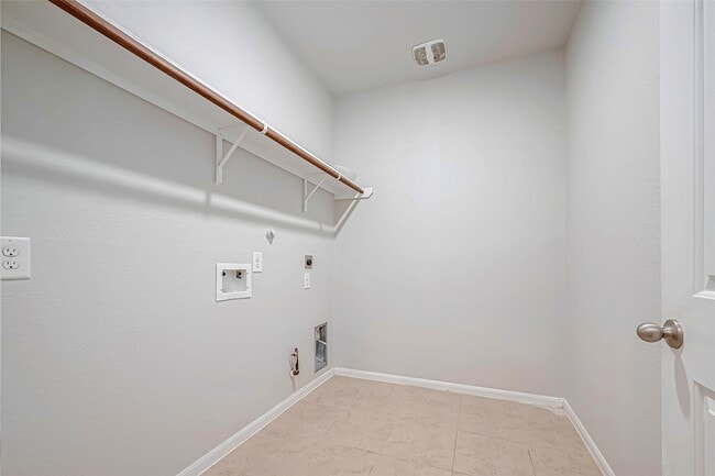 Building Photo - 31118 Gulf Cypress Ln