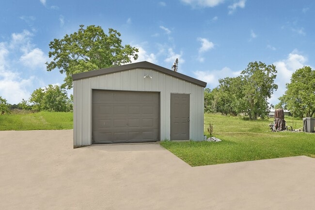 Building Photo - 4606 Pine Meadow Dr