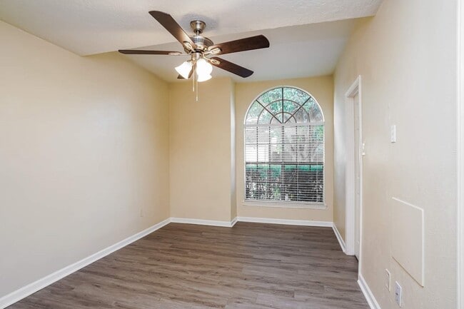 Building Photo - 14635 S Hearthstone Green Dr