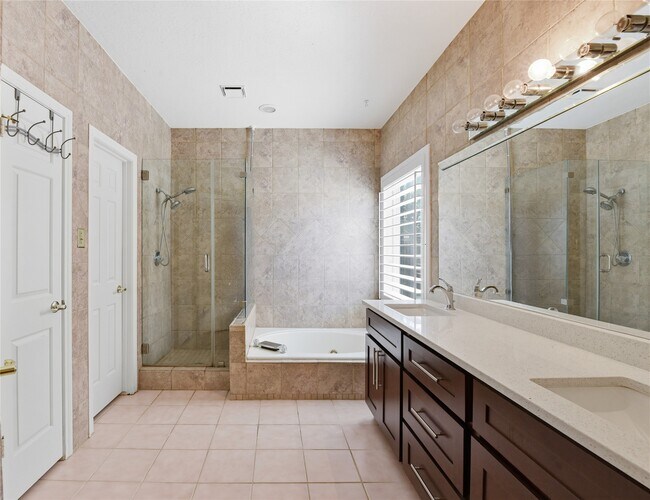 Building Photo - 14602 Cobre Valley Dr