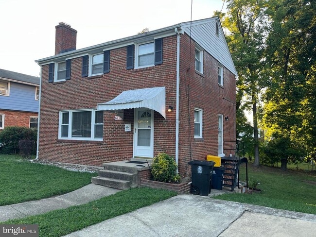 Building Photo - 6518 8th Ave