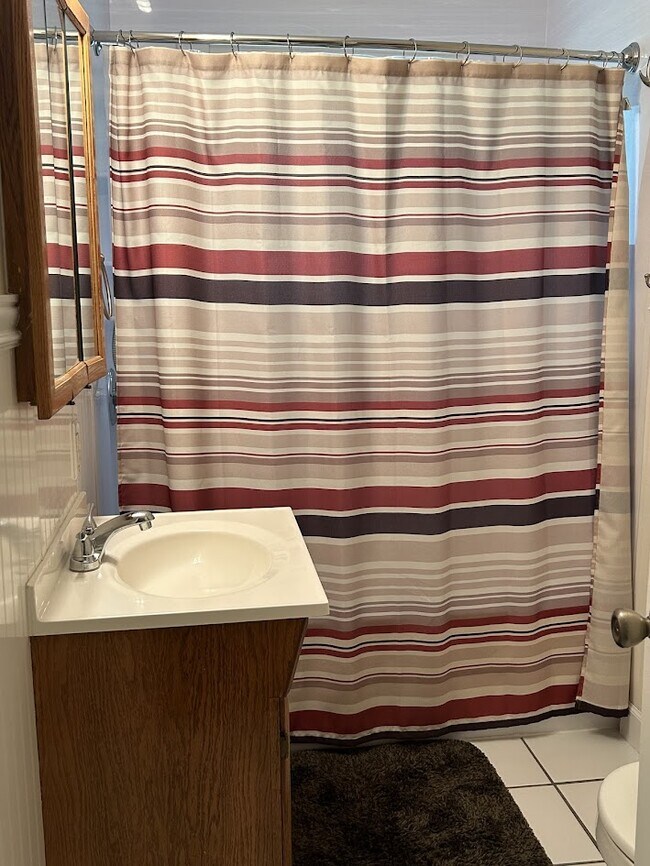 Building Photo - 3738 Green Acre Dr