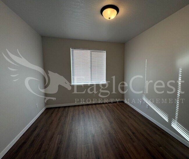 Building Photo - Herbert PL