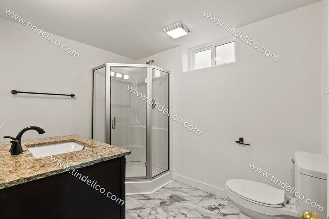 Building Photo - Modern Elegance Meets Campus Convenience: ...