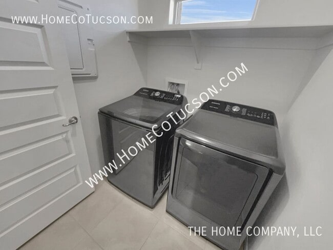 Building Photo - 7137 S Draper Rd