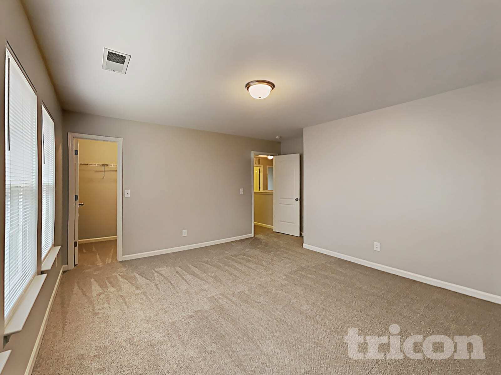 Building Photo - 1594 Weatherend Dr