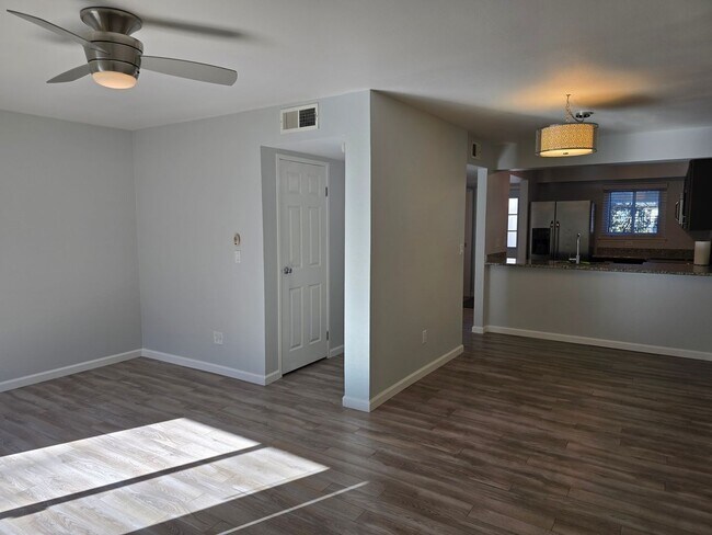 Building Photo - Wonderful Mountain Meadows "end unit"