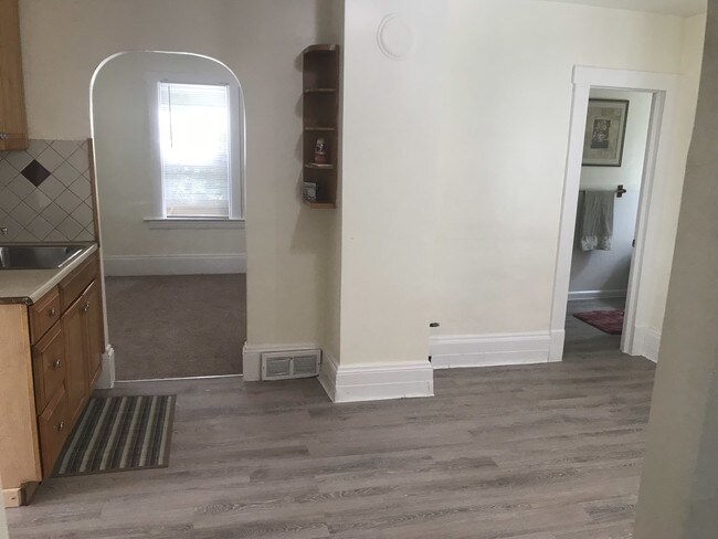 Kitchen - 3422 Bosworth Rd