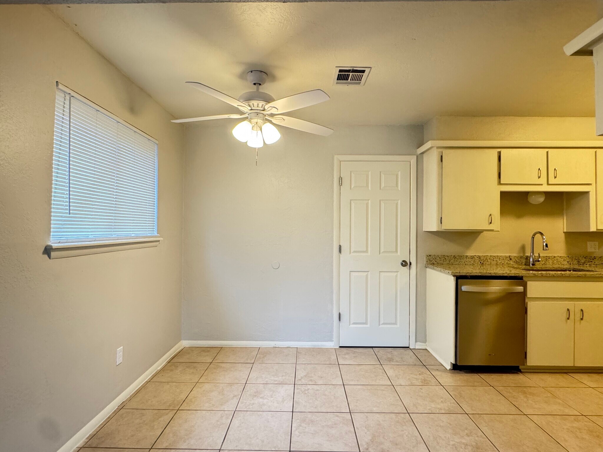 Building Photo - 8140 NW 28th St