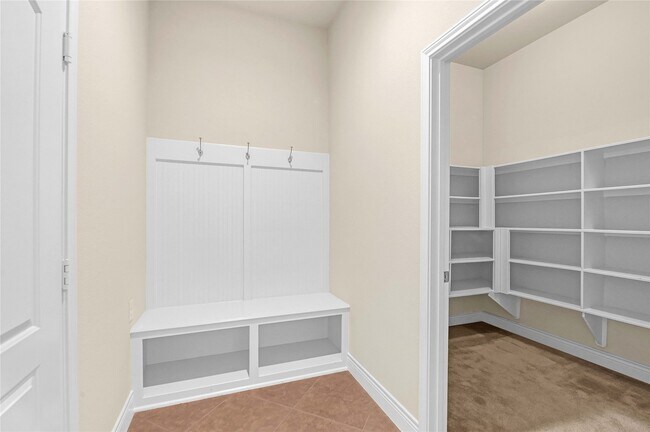 Building Photo - 28011 Hallimore Dr