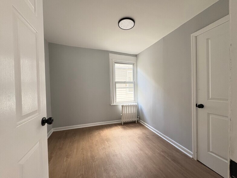 Unit 2 - 448 Springdale Ave