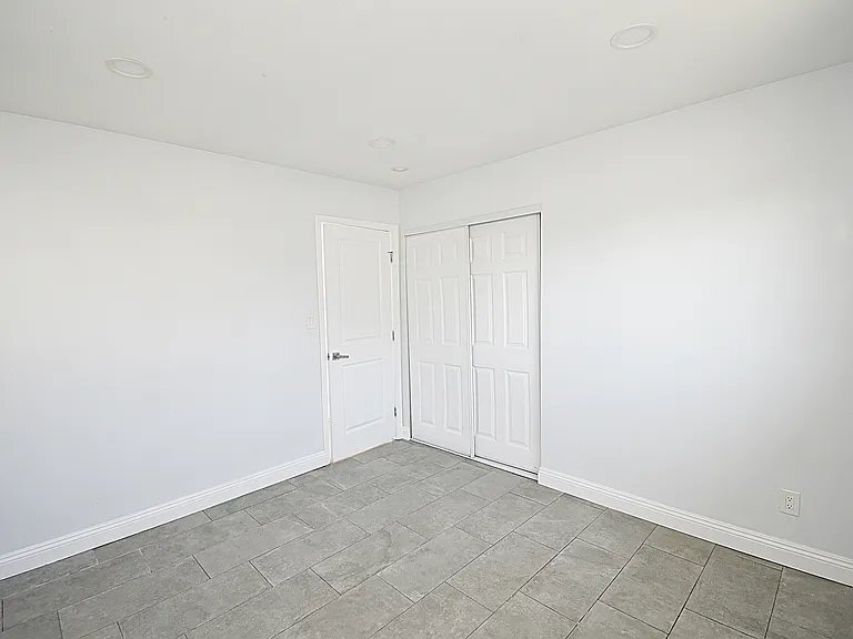 Building Photo - 824 Arcadia Pl