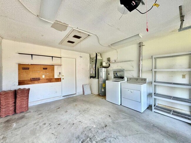 Building Photo - 3490 Mainlands Blvd S