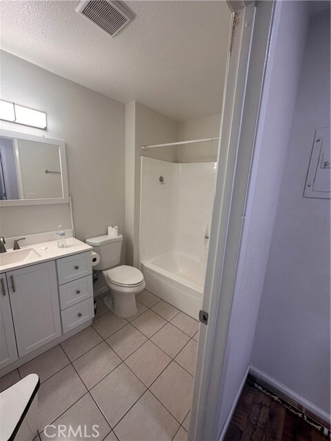 Building Photo - 1440 N Weeping Willow Ln