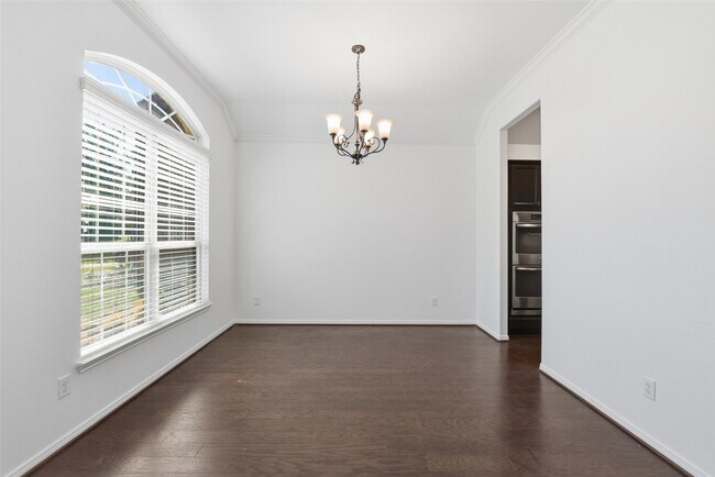 Building Photo - 212 Fallow Buck Ct