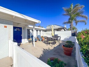 Building Photo - 207 Rossmore- MFR