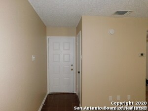 Building Photo - 13018 Heimer Rd