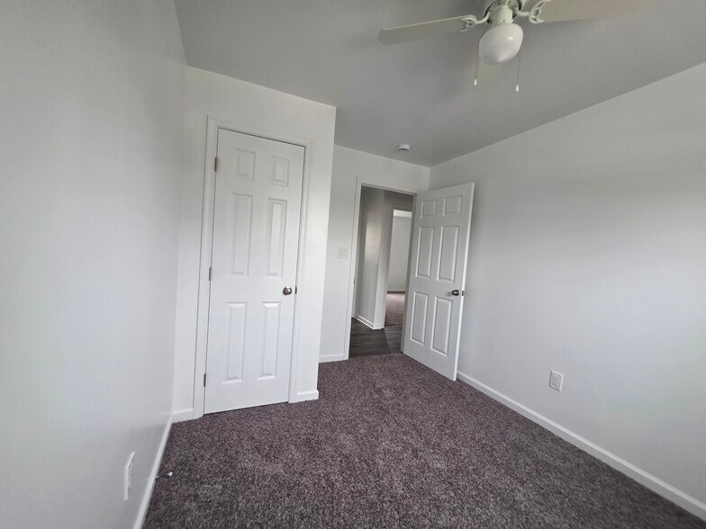 Building Photo - 639 Plater St