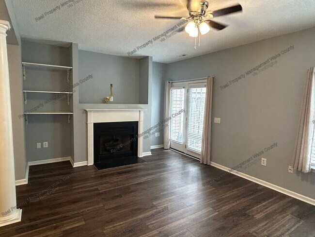 Building Photo - 10815 Galand Ct