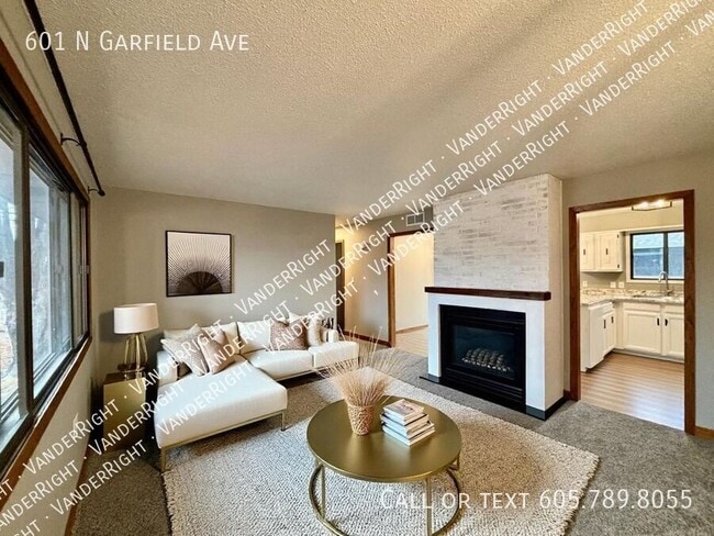 Primary Photo - 601 N Garfield Ave