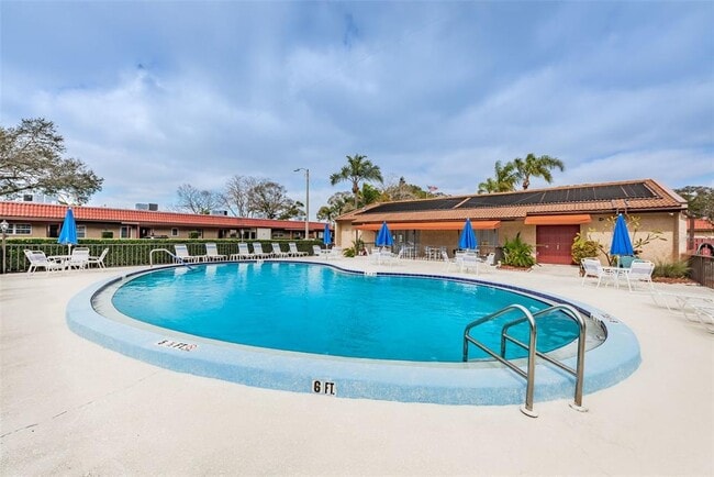 Building Photo - 601 N Hercules Ave