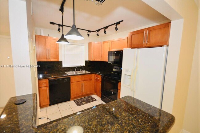 Building Photo - 5100 SW 64th Ave