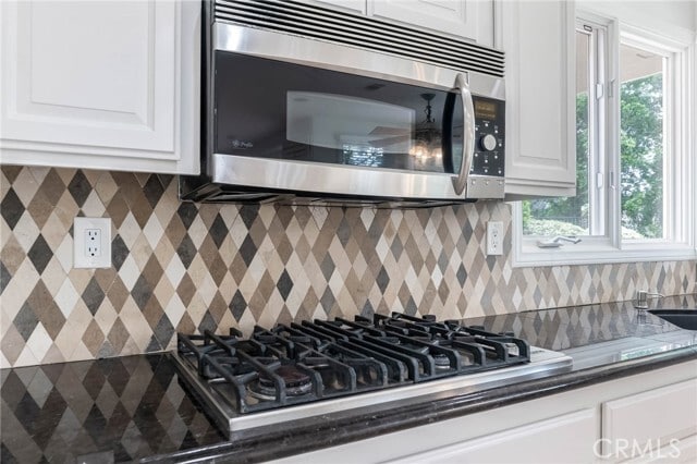 Building Photo - 562 Ravensbury St