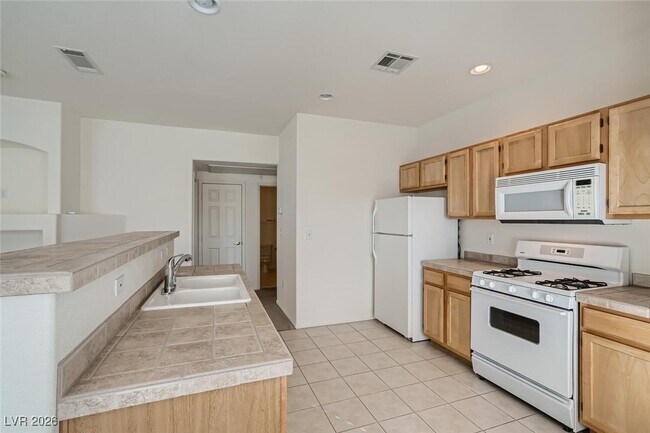 Building Photo - 1511 Ruby Cliffs Ln