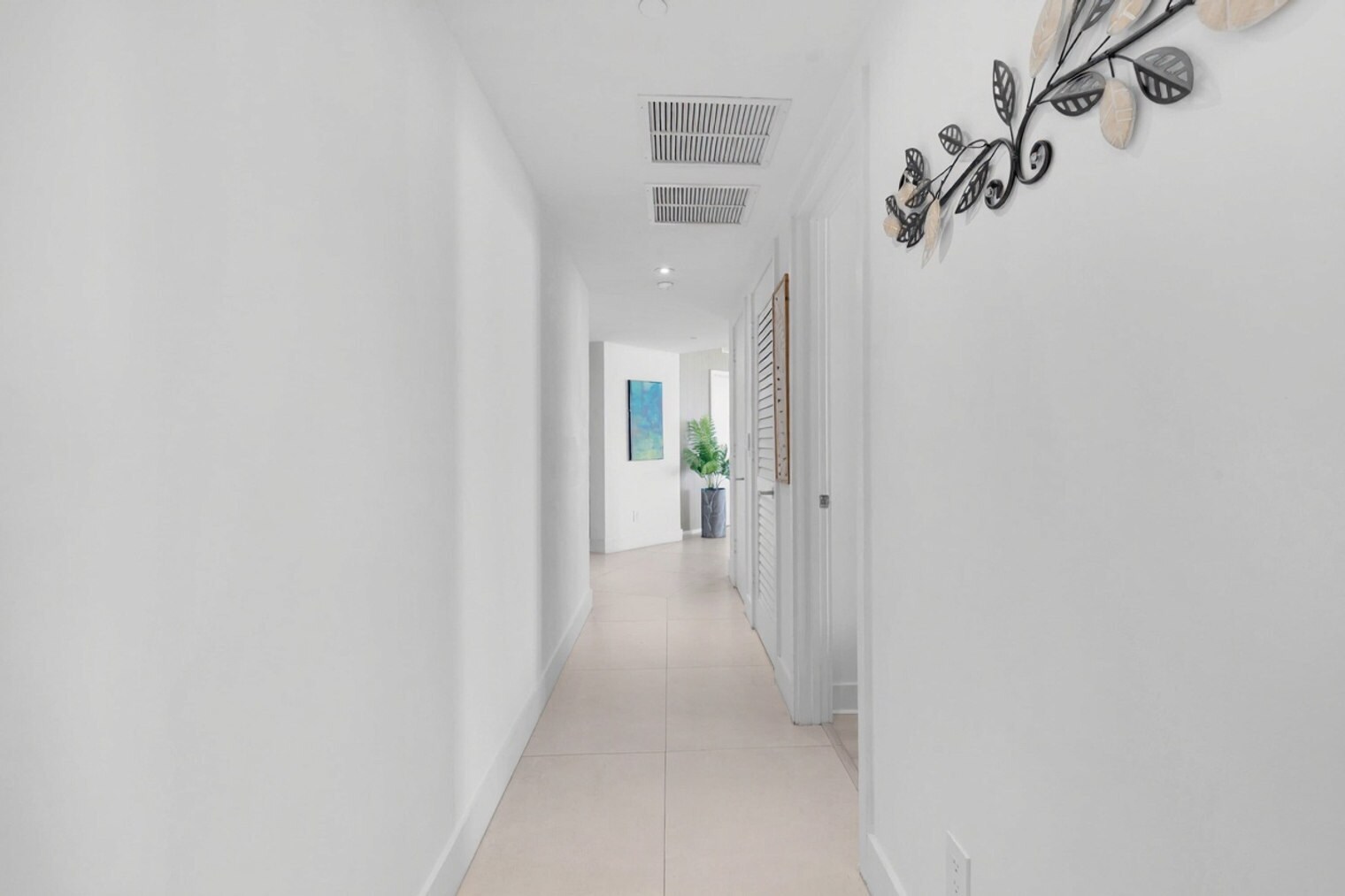 Building Photo - 4111 S Ocean Dr