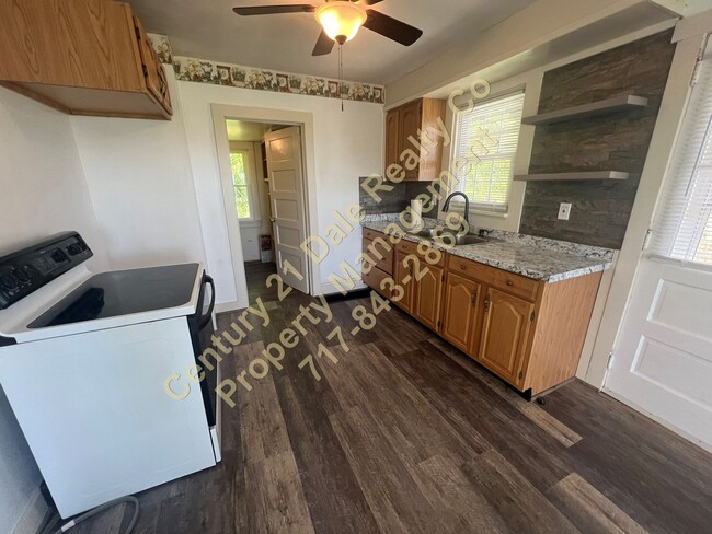Building Photo - 2 BR, 1 Bath Home in Eastern School District