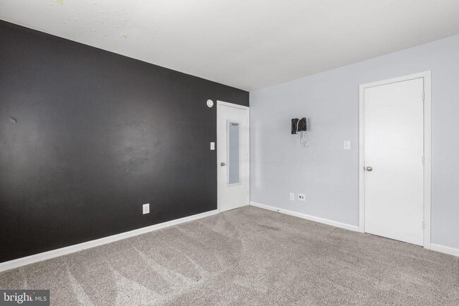 Building Photo - 10704 Cobblestone Dr