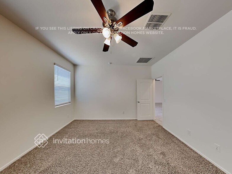 Building Photo - 25567 W Allen St