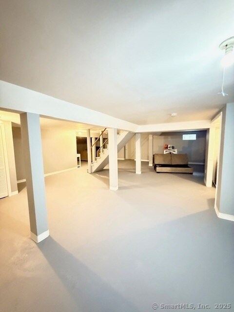 Building Photo - 355 Lounsbury St