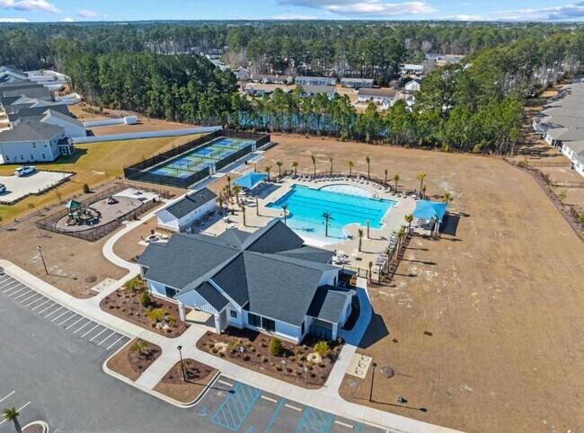 Building Photo - Resort Living in Arcadia | 5BR Home with Pond Views & Premium Upgrades