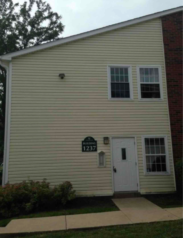 Building Photo - 1225 Wyndham Ct