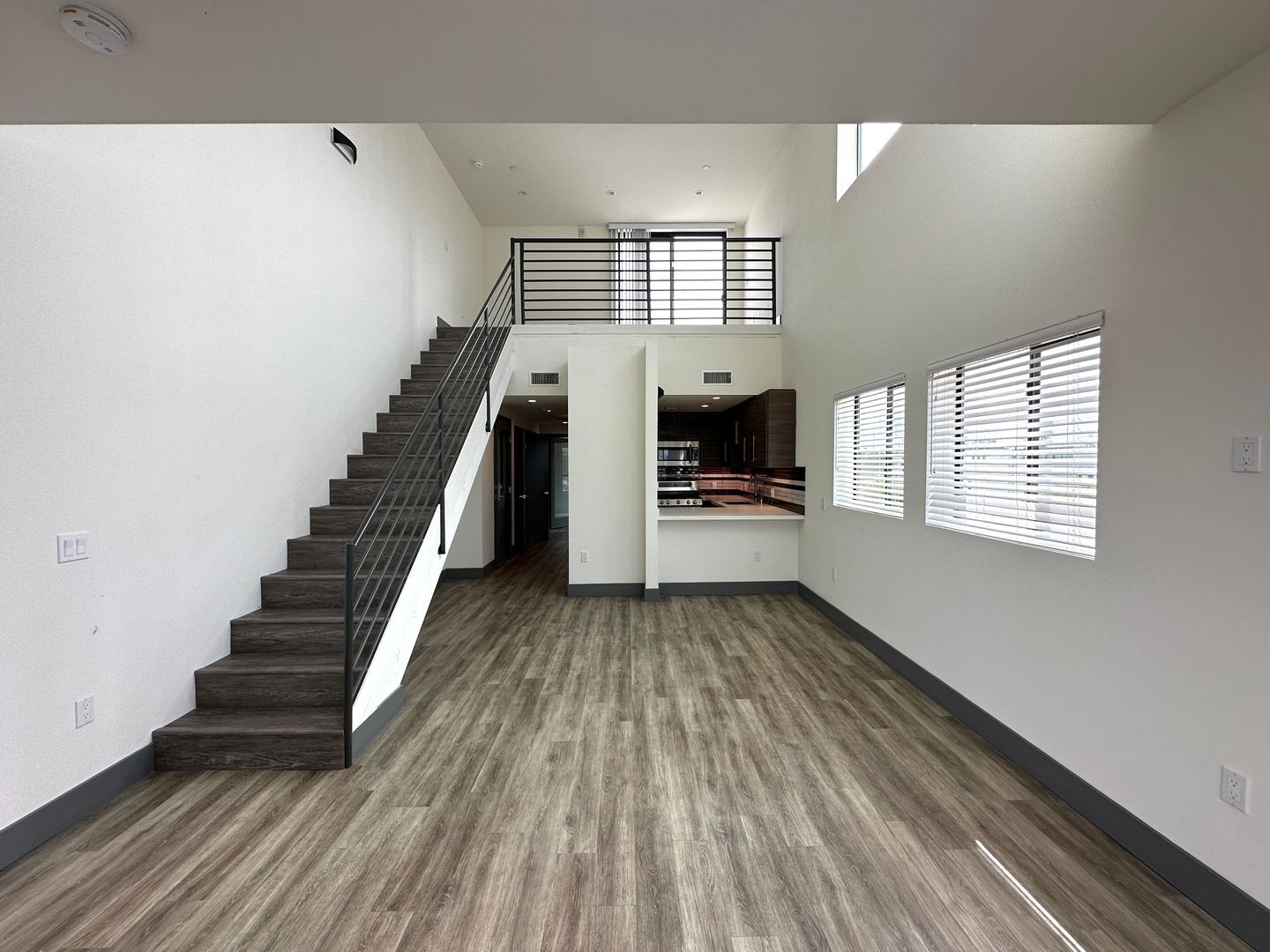 Building Photo - 3743 Midvale Ave