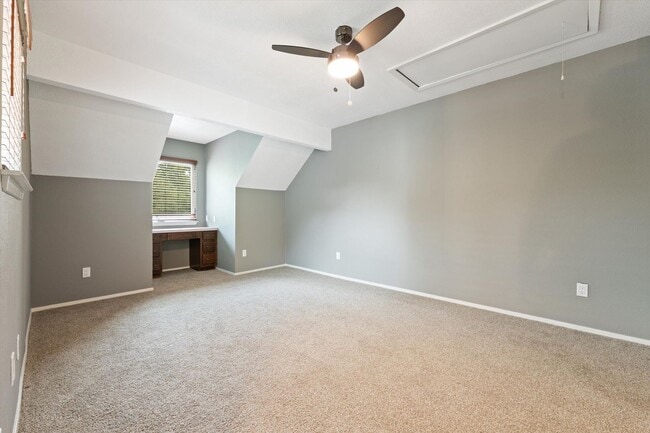 Building Photo - Modern Makeover in Prime NW Austin Location